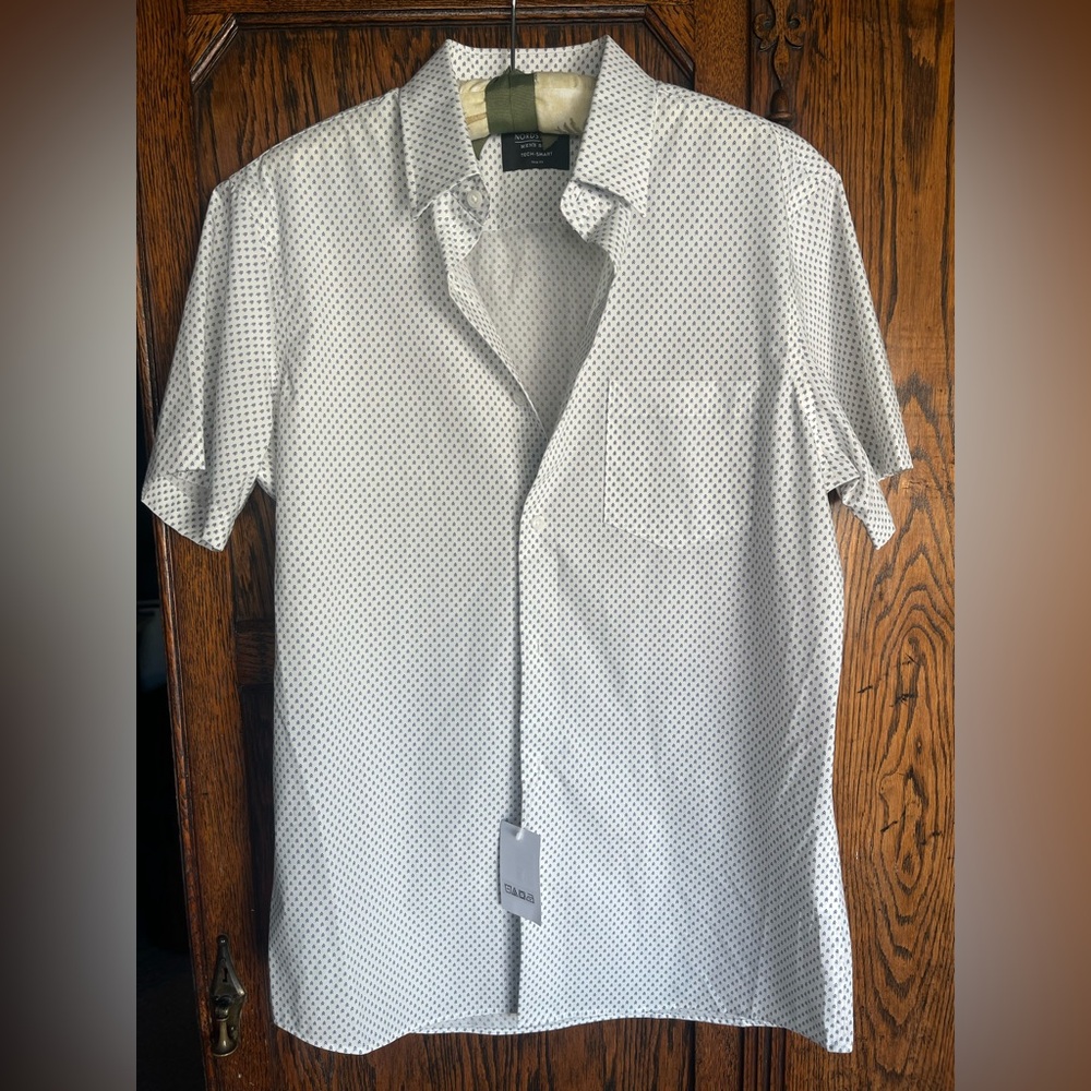 Norstrom Men’s Shop Tech-Smart short sleeve button down shirt NWT size medium